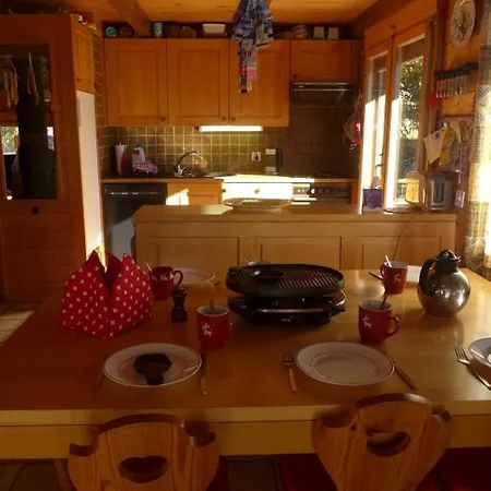 Sleeps 7 Wifi בית נופש